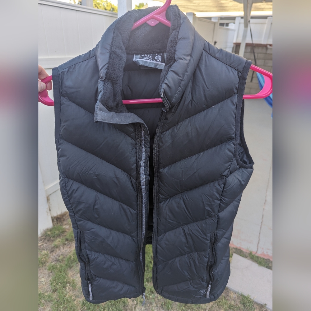 Mountain Hardwear down vest, XS